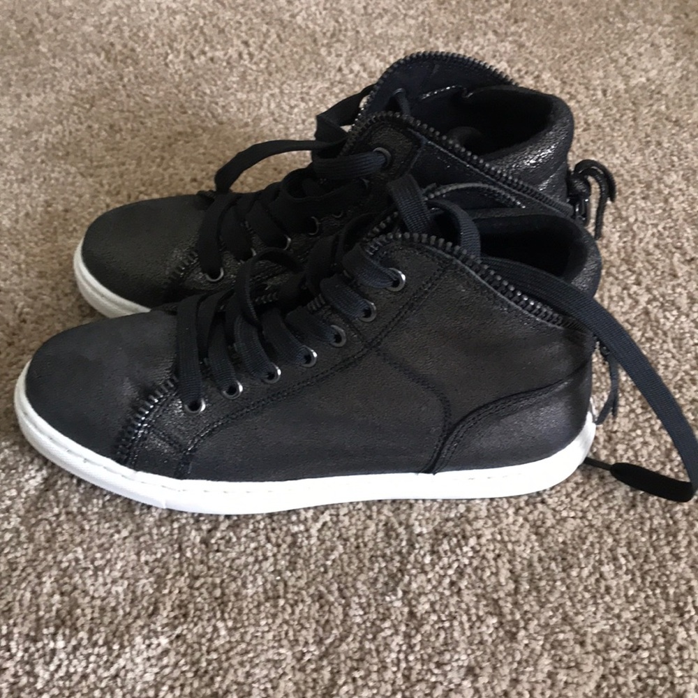Splendid sneakers